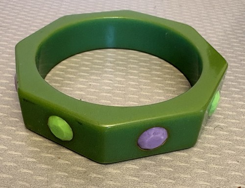 Vintage bakelite bangle - bakelite,