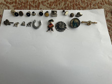 pin badges,buttons,vintage mixture