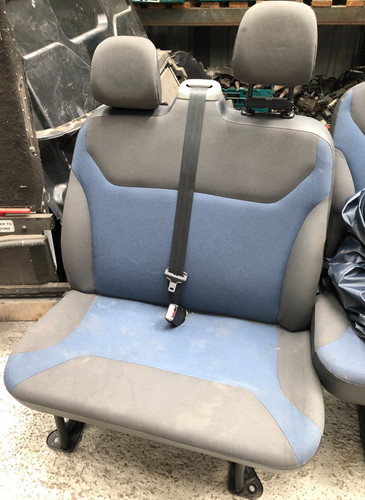 Renault trafic ll29 front - renault,