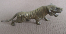 LARGE VINTAGE BRASS TIGER - LENGTH - 37 cm ( 15 INCHES)