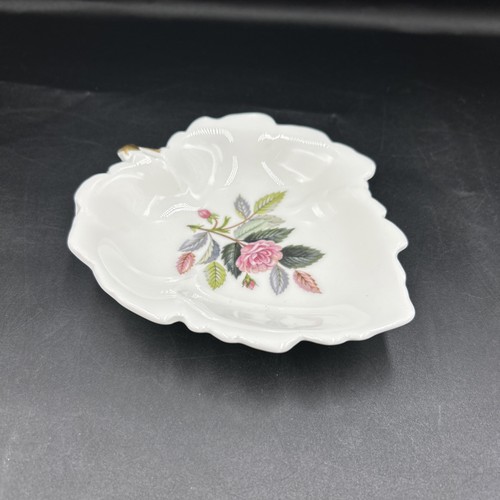 Wedgwood hathaway rose - hathaway,