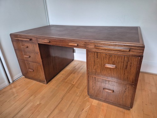 Large twin pedestal - , partners