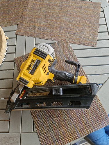 Dewalt dcn690n type - dcn690n, 18v