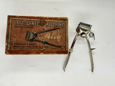 Vintage Hairdressing Beard