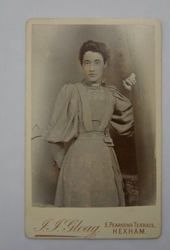 Cdv pretty victorian - a,
