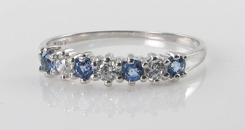 White gold ceylon sapphire - gold,