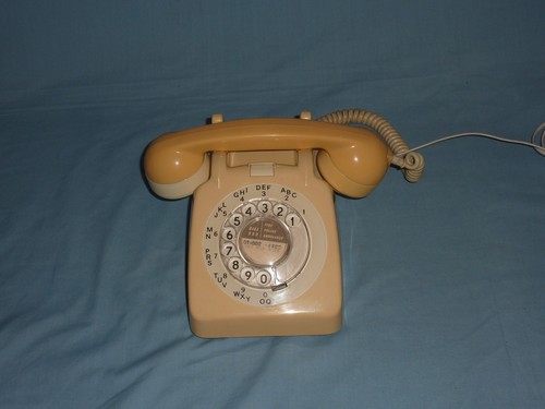Vintage telephone gpo 706l - telephone,