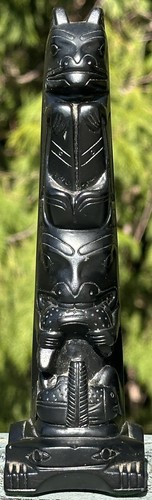 Vintage argillite resin - vintage, totem
