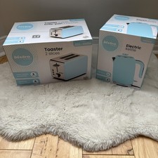 BNIB Bistro Chef blue / Chrome Retro Style Kettle & Toaster Matching Set