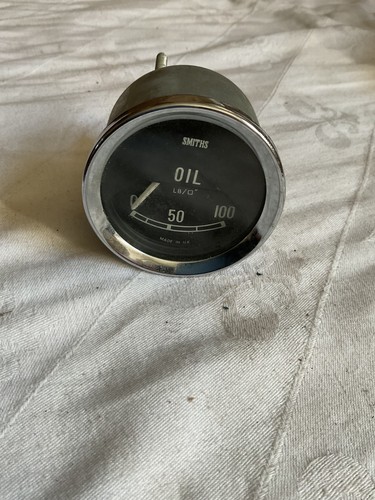 Smiths oil pressure gauge - smiths,