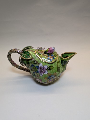 Cloisonné ornate green - 3d,