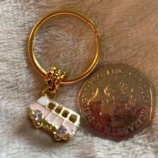 PINK . VW Camper-van ?  Gold