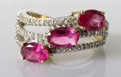 9ct gold ring - gold,