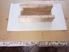 Joiners Mitre Box made Beech, internal dims 23x7x4.5cm. Light usage, unbranded