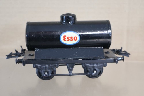 Hornby gauge painted esso - re,