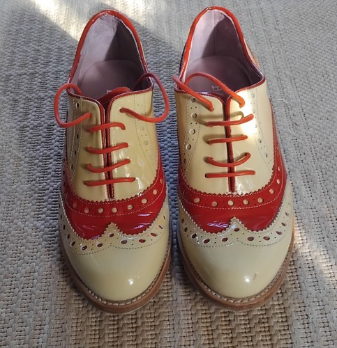 Women cream and red leather - and,