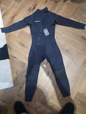 Owntop wetsuit. 3mm Size