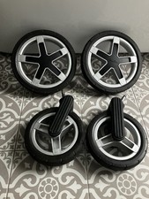 Silver Cross Pioneer Full