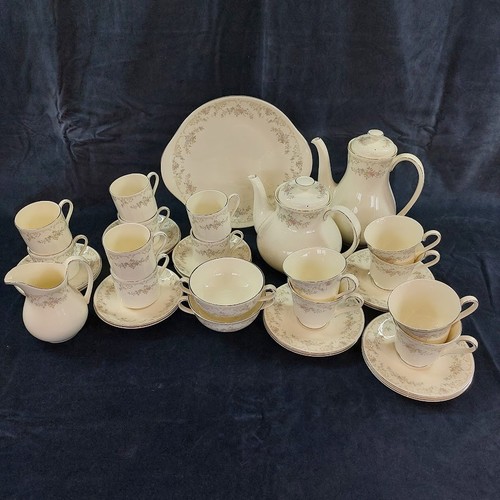 Vintage royal doulton - doulton, romance