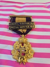 VINTAGE MEDAL AWARD BADGE - PRIMROSE LEAGUE KINGS CROWN 