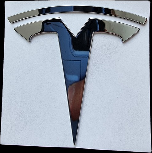 Tesla model front - 3/y,