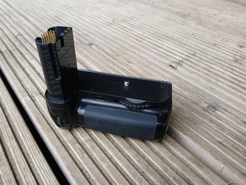 Bower vertical grip for nikon - bower,