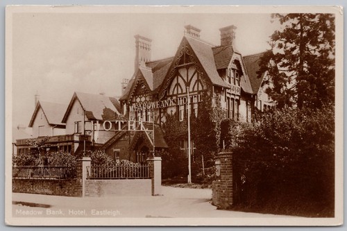 Eastleigh meadowbank hotel - eastleigh,