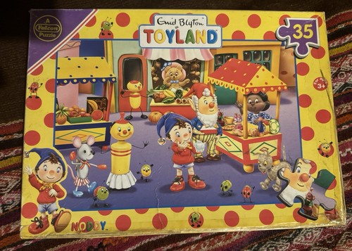 Falcon toyland jigsaw puzzle - falcon,