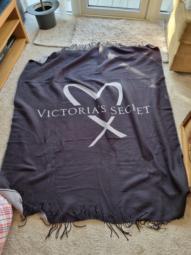 Victoria secret heart - victoria’s,