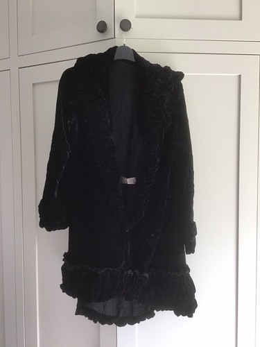 Vintage 1920s black velvet - vintage,