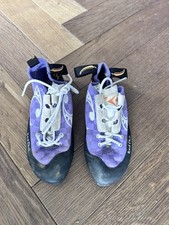 Red Chili Spice  Climbing Shoes  UK 3, EU 35.5. Purple. 