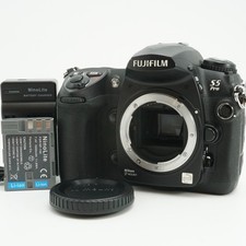 Fujifilm FinePix S5 Pro DSLR