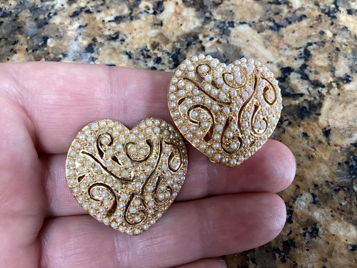 Vintage sphinx clip - vintage,
