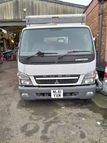 Mitsubishi canter fuso 2011 - mitsubishi,
