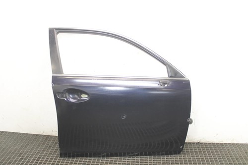 Lexus zwa10 200h - lexus, front