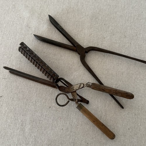 Antique hair curling crimping - curling,