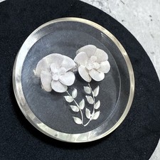 VINTAGE Floral Lucite Brooch