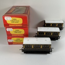 Hornby Rake of 3 R213 4-Wheel