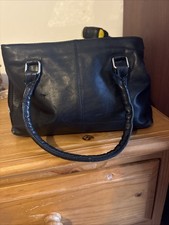 Smith &  Canova Small Black Bag With 3 Zip Compartments