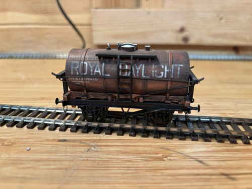 Mainline tank wagon - tank,