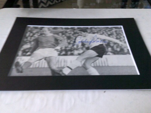 Sir bobby robson fulham signed - sir,