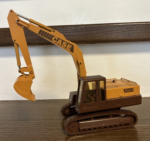 Vintage ertl toy - ertl, case