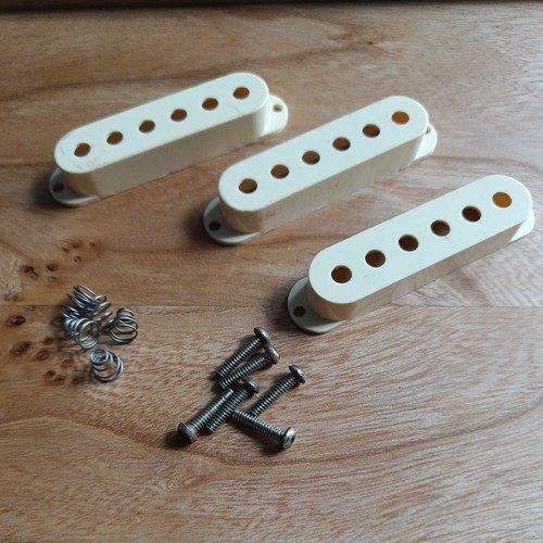 Three vintage fender japan mij - fender,