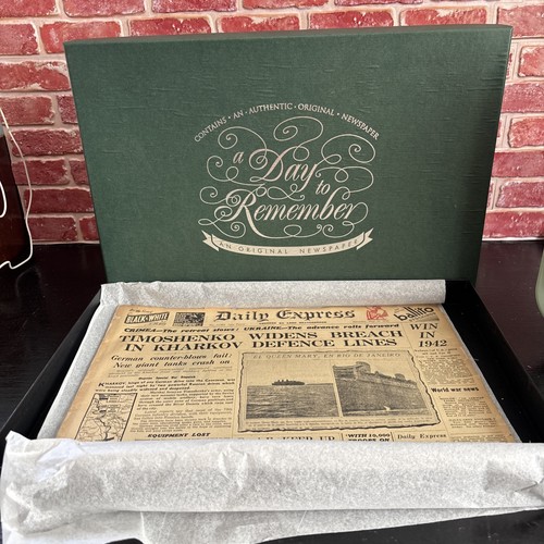 Vintage boxed world - vintage,