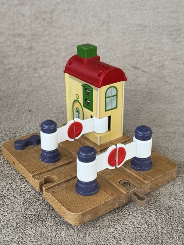 Chuggington wooden train track - wooden,