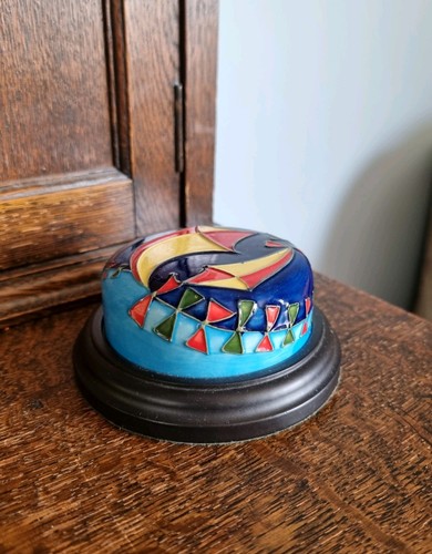 Moorcroft paperweight - moorcroft,