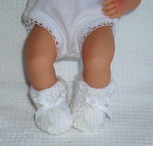 Dolly togs knitted bootees - dolly,