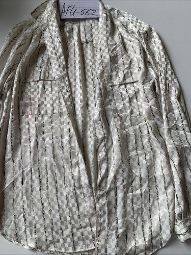 Cream checkered textured - checkered,