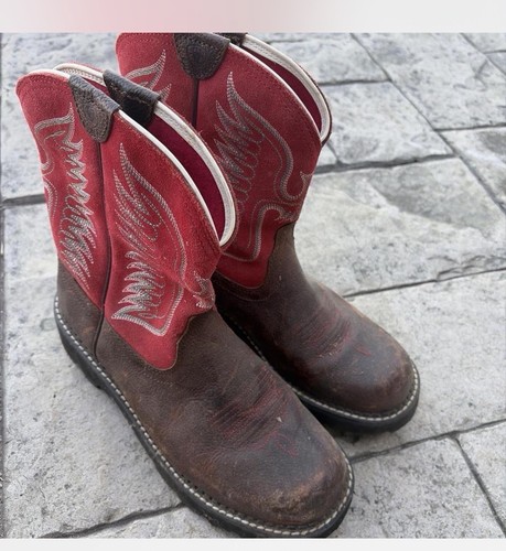 Ariat women boots size 10b - ariat,