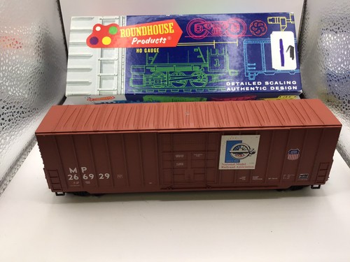 Roundhouse scale boxcar - roundhouse,